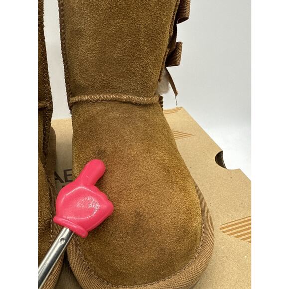 Koolaburra by Ugg Victoria Short Boot Chestnut Tan Sz 6 TODDLER Girls Shoes Bows - Picture 7 of 8
